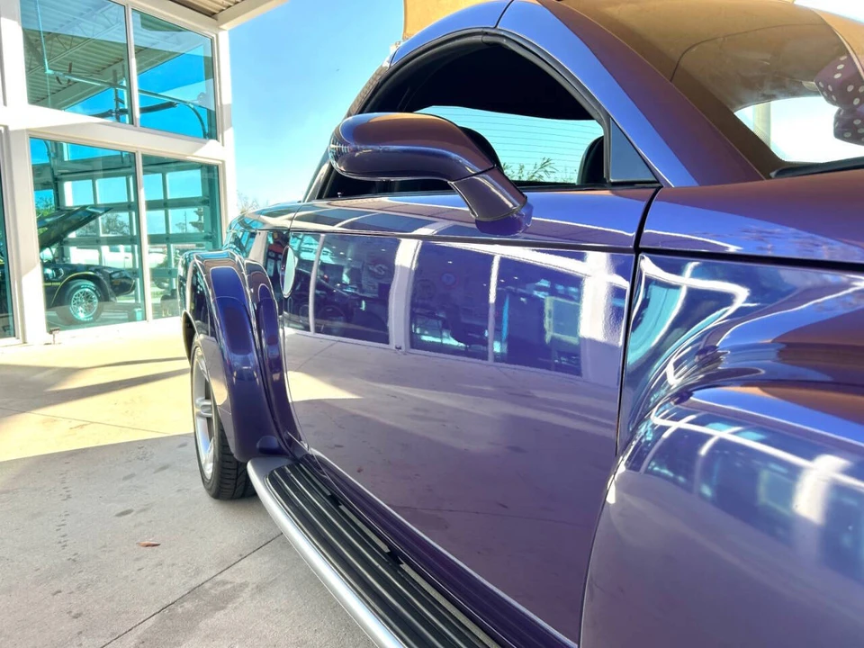 2004 Chevrolet SSR - Image 16 of 21
