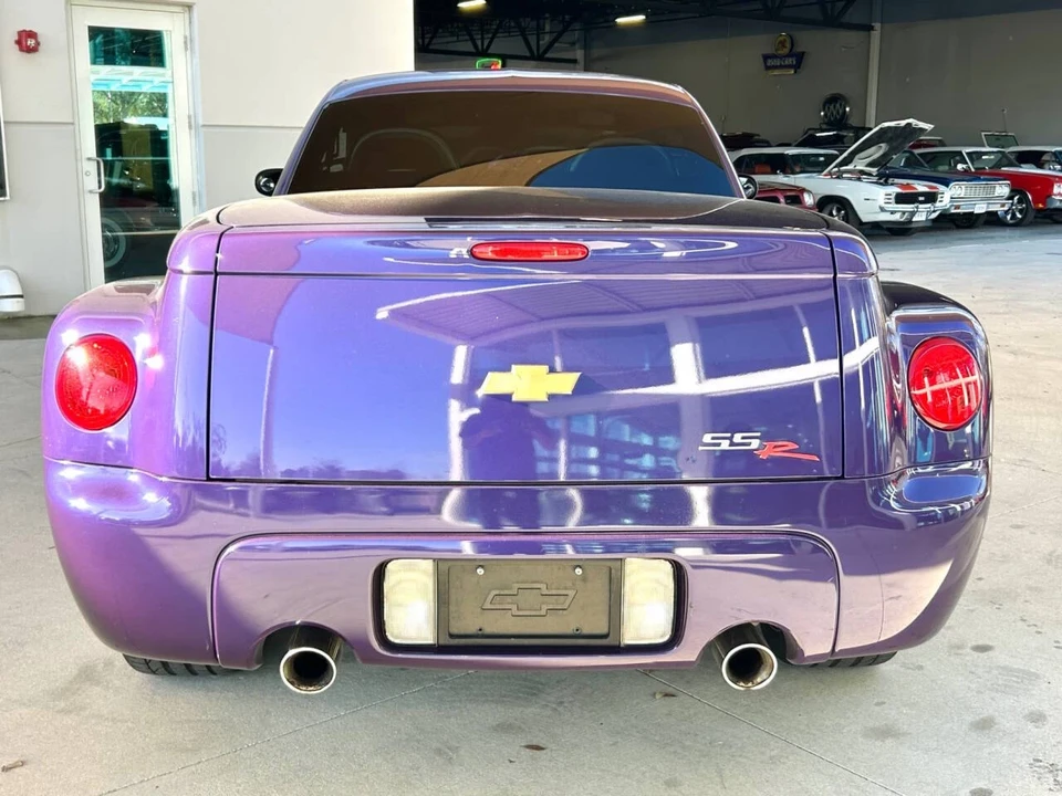 2004 Chevrolet SSR - Image 6 of 12