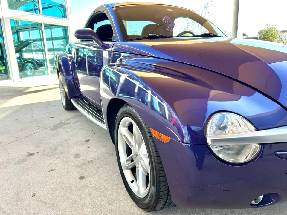 2004 Chevrolet SSR - Image 17 of 21