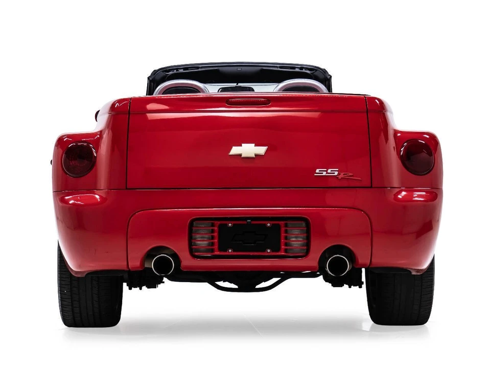 2004 Chevrolet SSR - Image 7 of 21