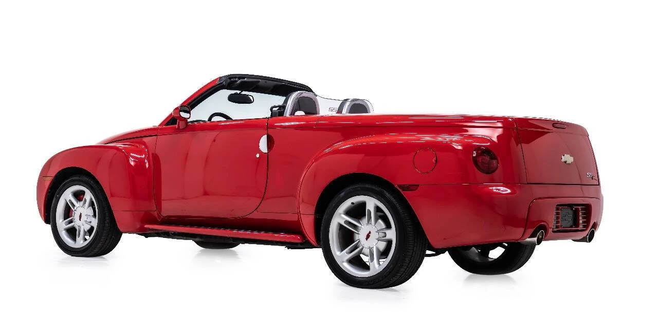 2004 Chevrolet SSR - Image 4 of 12