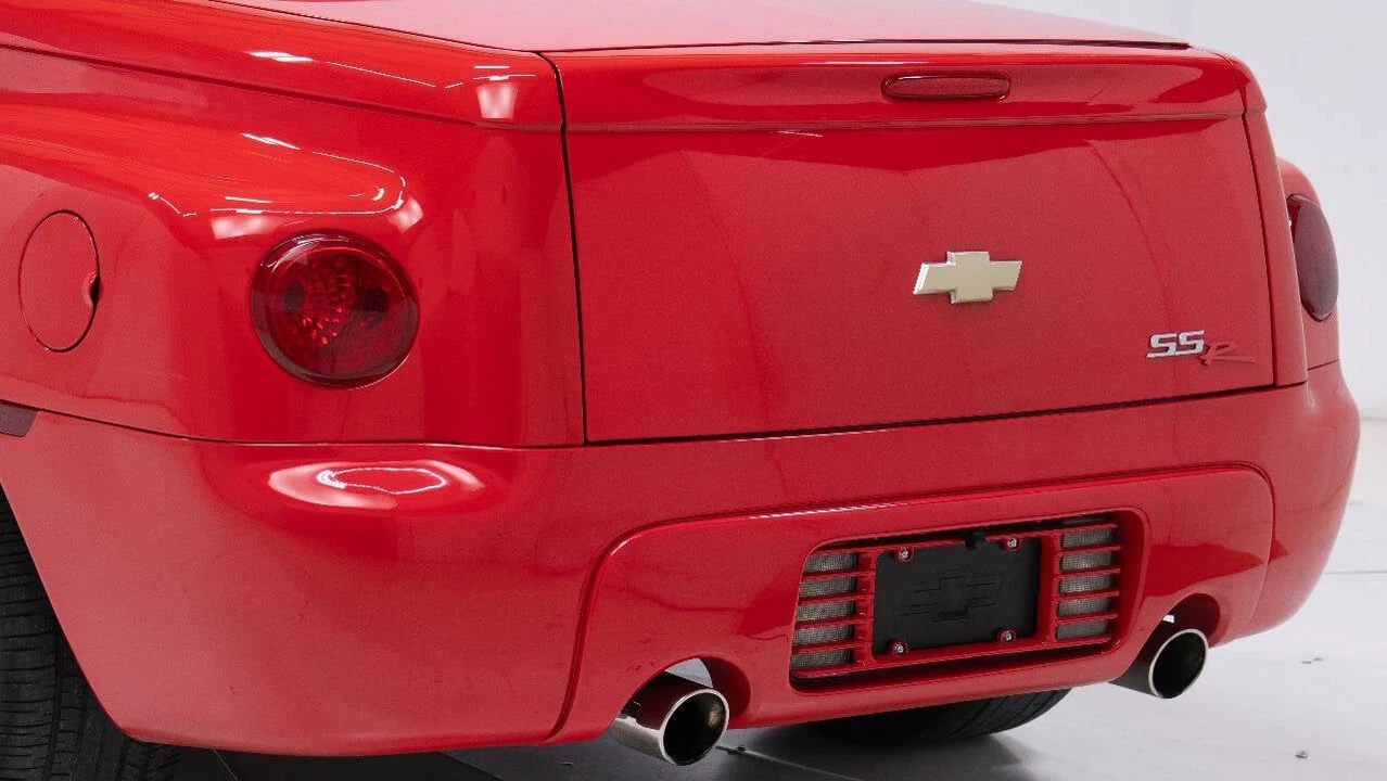 2004 Chevrolet SSR - Image 12 of 12