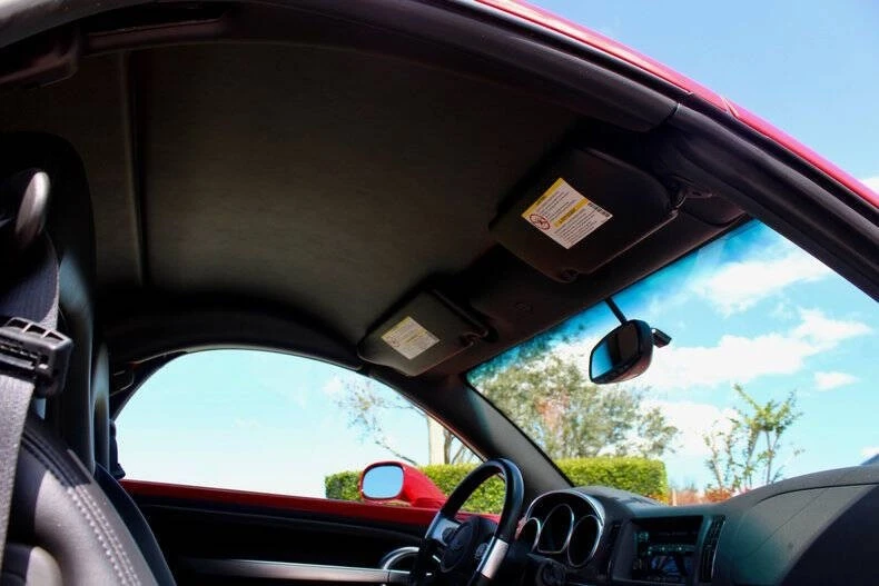 2004 Chevrolet SSR - Image 30 of 31