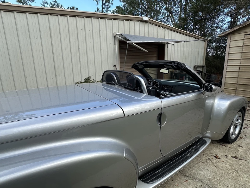 2004 Chevrolet SSR - Image 15 of 21