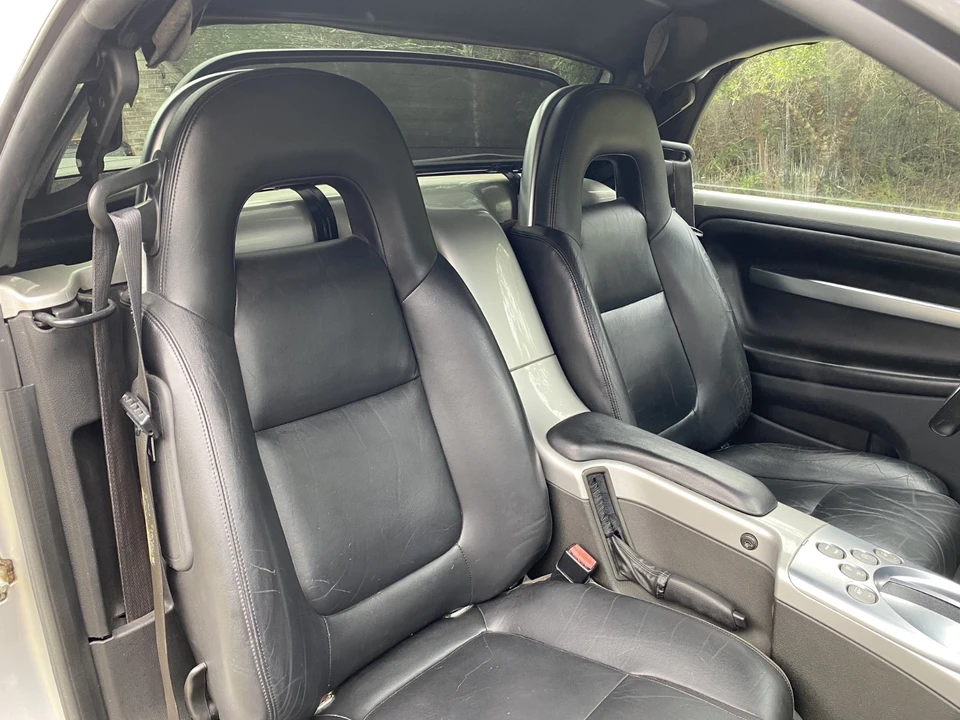 2004 Chevrolet SSR - Image 13 of 21