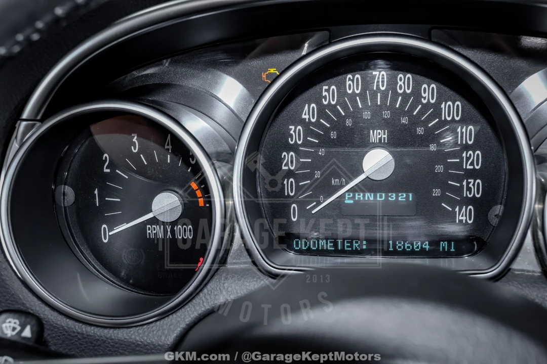 2004 Chevrolet SSR - Image 12 of 18