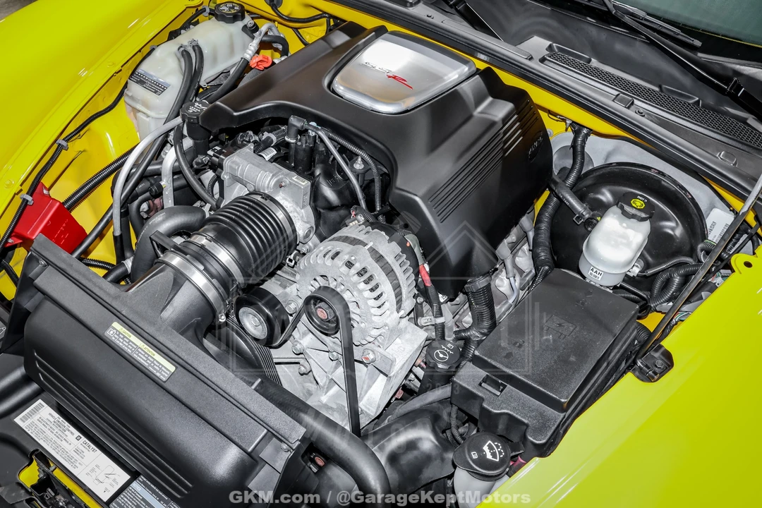 2004 Chevrolet SSR - Image 13 of 18