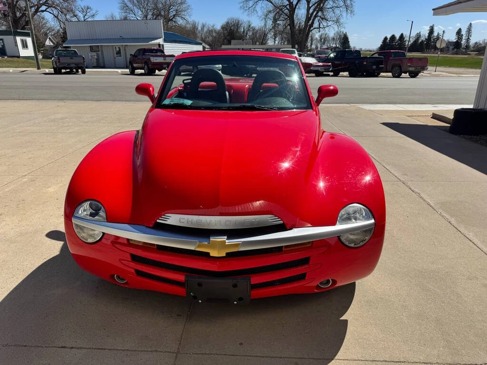 2004 Chevrolet SSR - Image 4 of 31