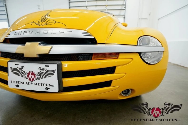 2004 Chevrolet SSR - Image 12 of 31