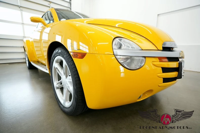 2004 Chevrolet SSR - Image 25 of 31