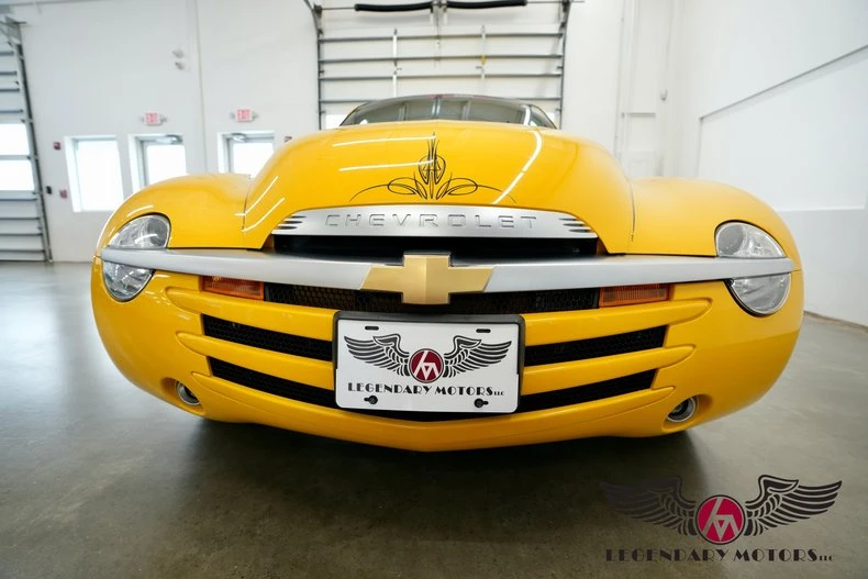 2004 Chevrolet SSR - Image 11 of 31