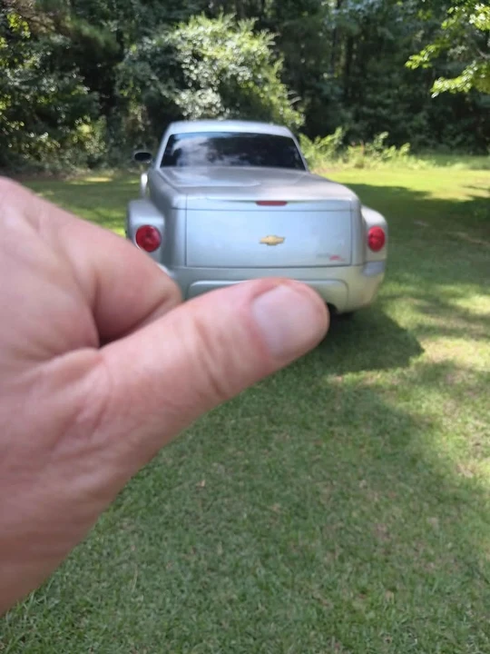 2004 Chevrolet SSR - Image 3 of 5