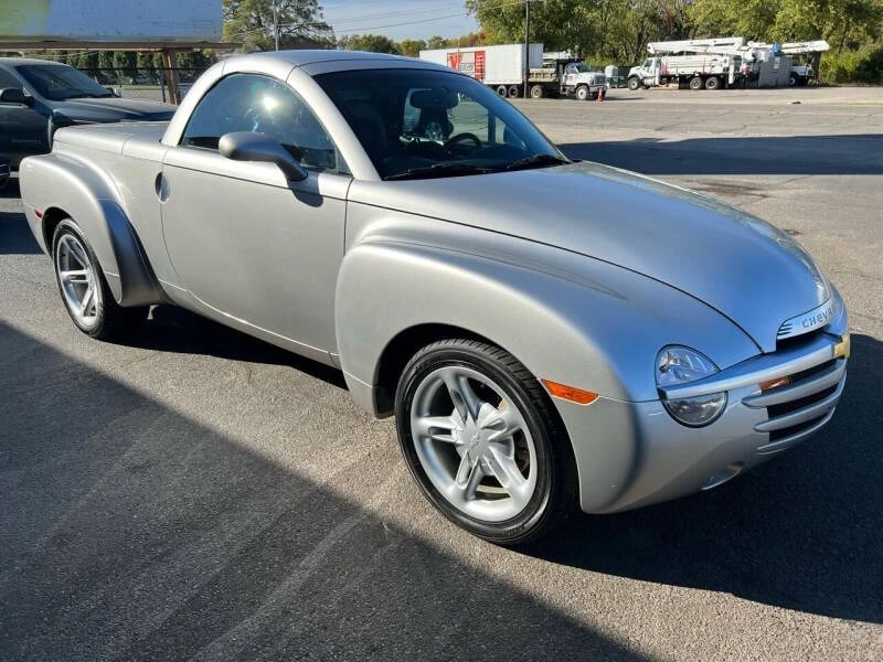 2004 Chevrolet SSR - Image 12 of 31