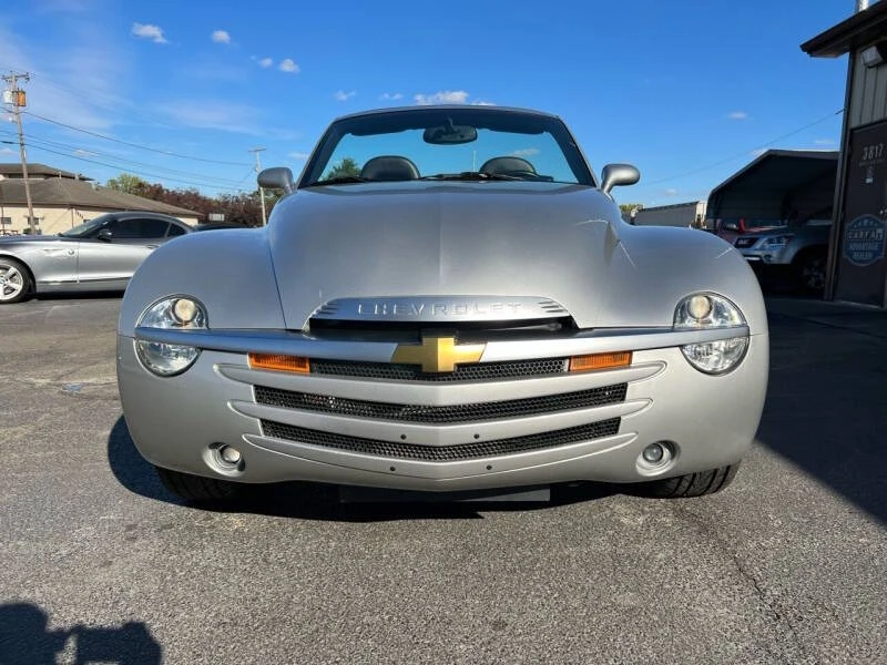 2004 Chevrolet SSR - Image 16 of 31
