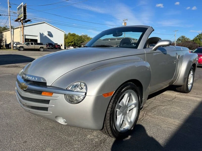 2004 Chevrolet SSR - Image 11 of 31
