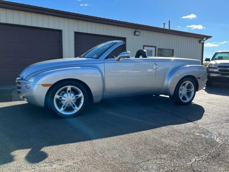 2004 Chevrolet SSR - Image 26 of 31