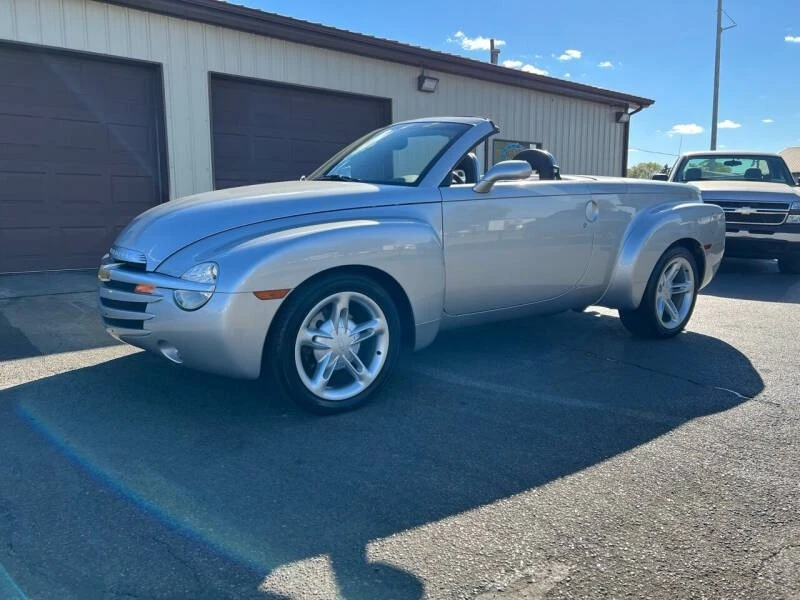 2004 Chevrolet SSR - Image 22 of 31