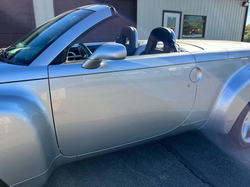2004 Chevrolet SSR - Image 31 of 31
