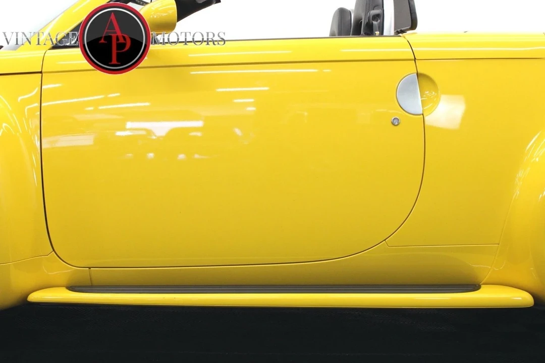 2004 Chevrolet SSR - Image 12 of 12