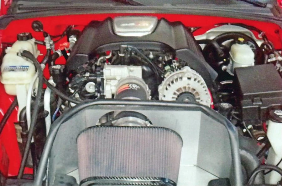 2004 Chevrolet SSR - Image 5 of 8