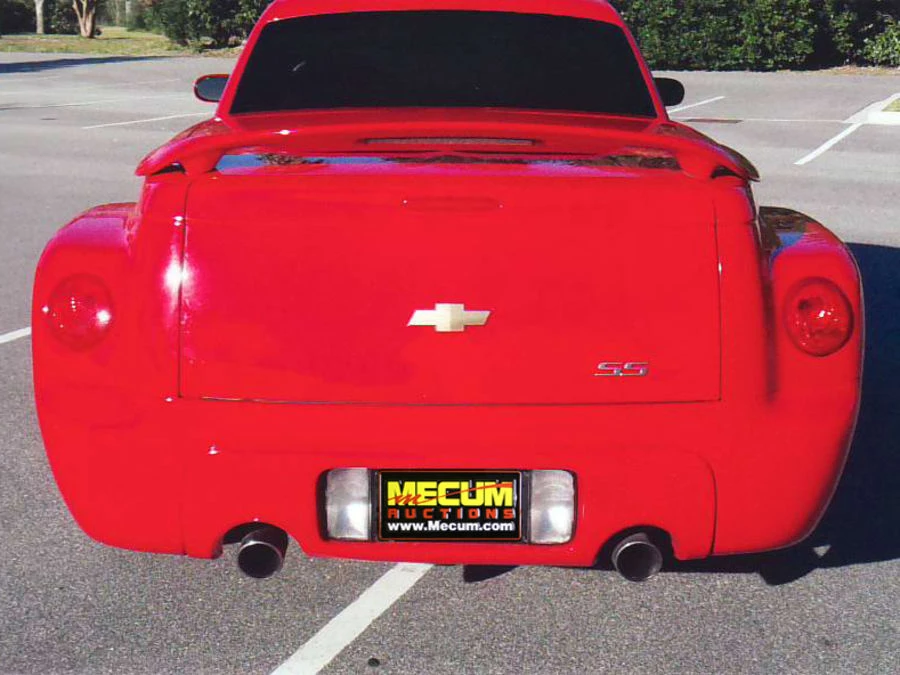 2004 Chevrolet SSR - Image 6 of 8