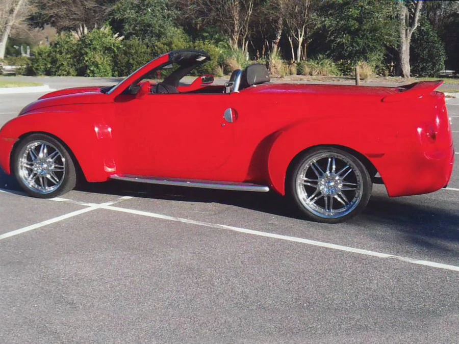 2004 Chevrolet SSR - Image 7 of 8