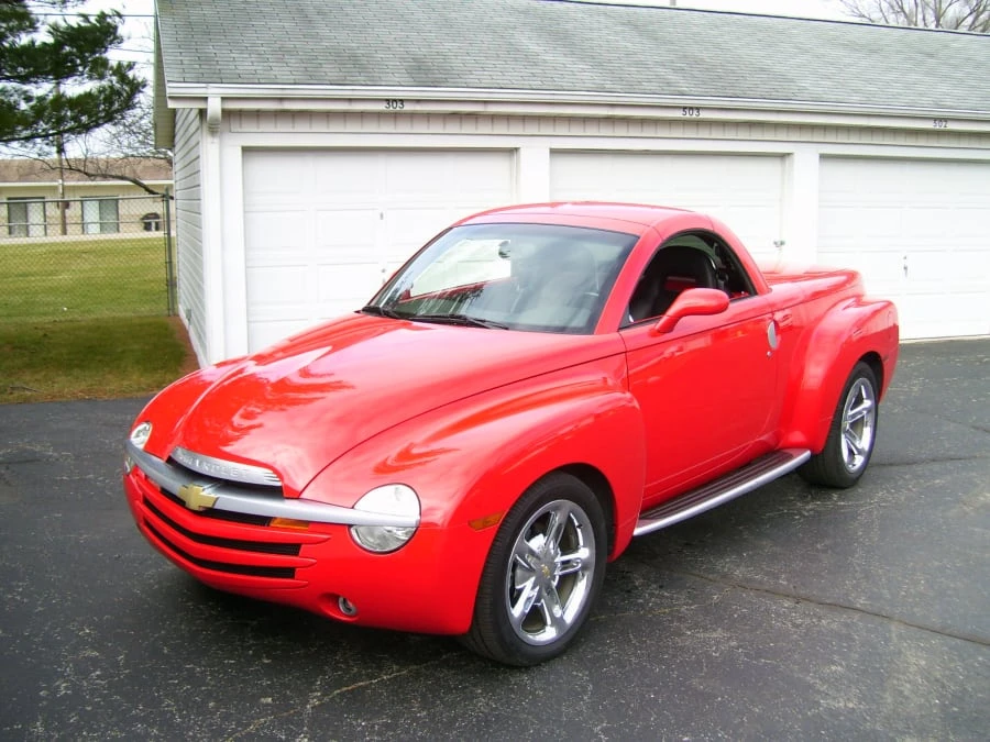 2004 Chevrolet SSR - Image 3 of 8