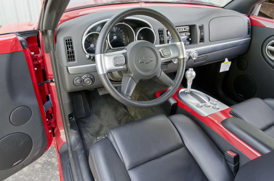 2004 Chevrolet SSR - Image 5 of 9