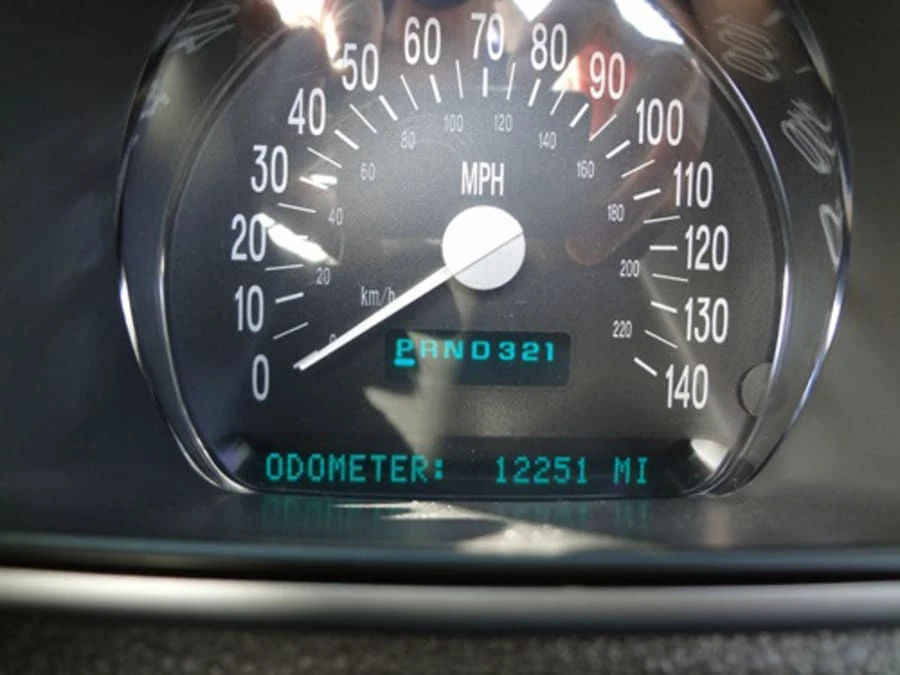 2004 Chevrolet SSR - Image 4 of 12