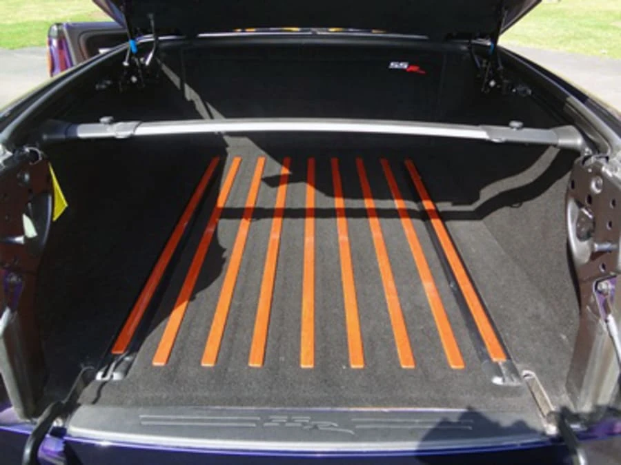 2004 Chevrolet SSR - Image 8 of 12