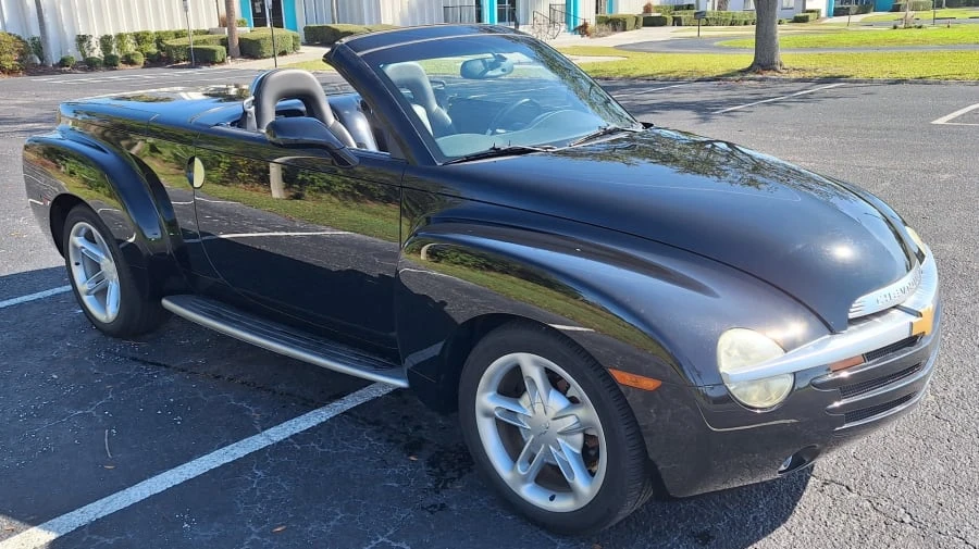 2004 Chevrolet SSR - Image 5 of 18