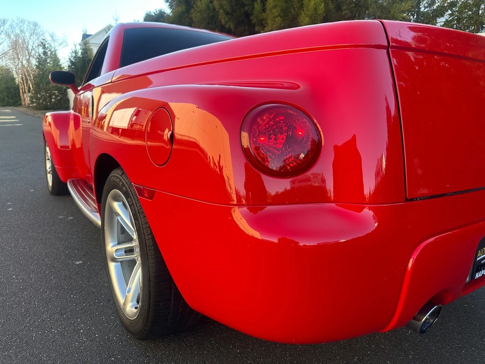 2004 Chevrolet SSR - Image 17 of 31