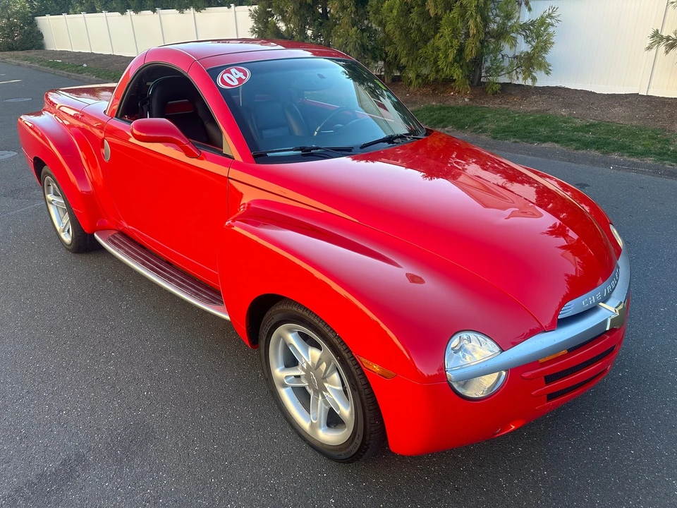 2004 Chevrolet SSR - Image 25 of 31