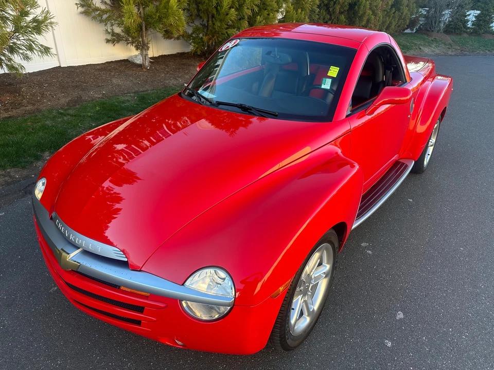 2004 Chevrolet SSR - Image 6 of 31