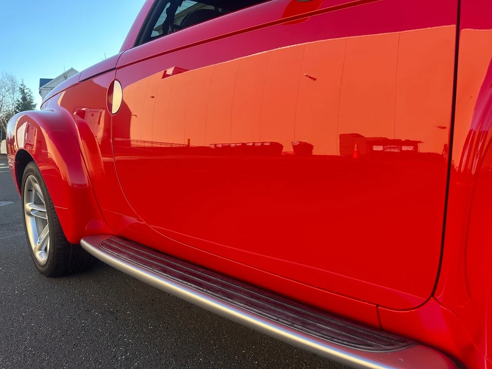 2004 Chevrolet SSR - Image 29 of 31