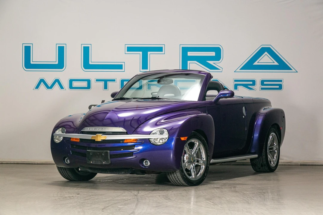 2004 Chevrolet SSR - Image 11 of 31