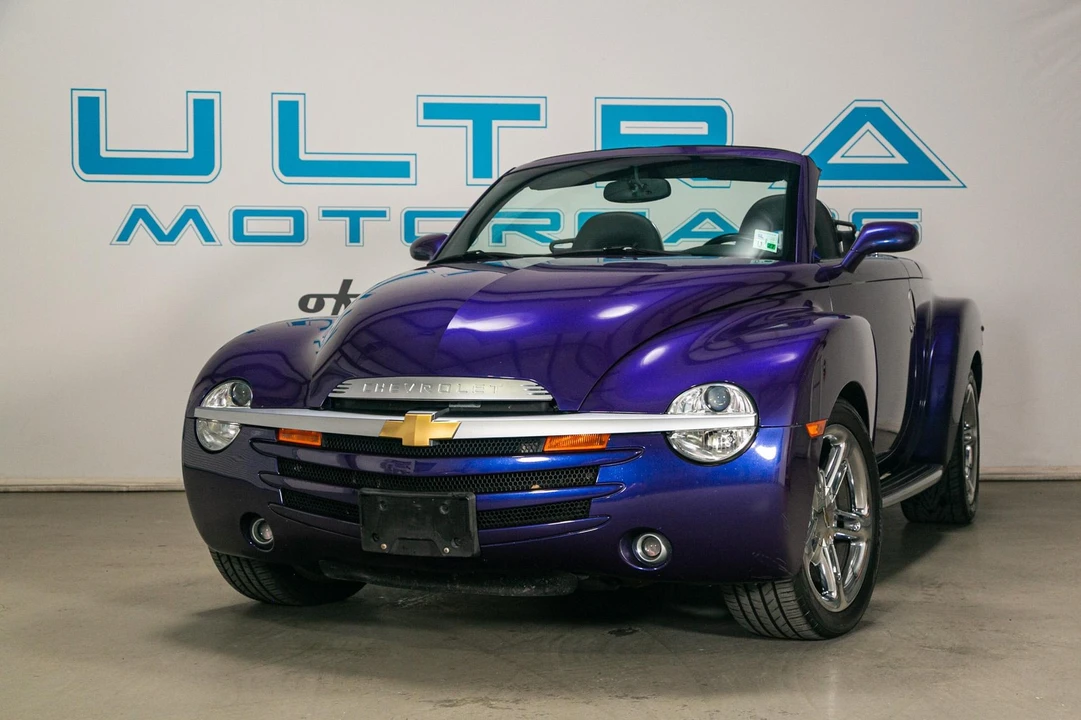 2004 Chevrolet SSR - Image 13 of 31