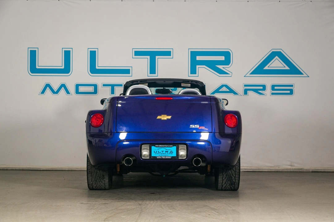 2004 Chevrolet SSR - Image 17 of 31