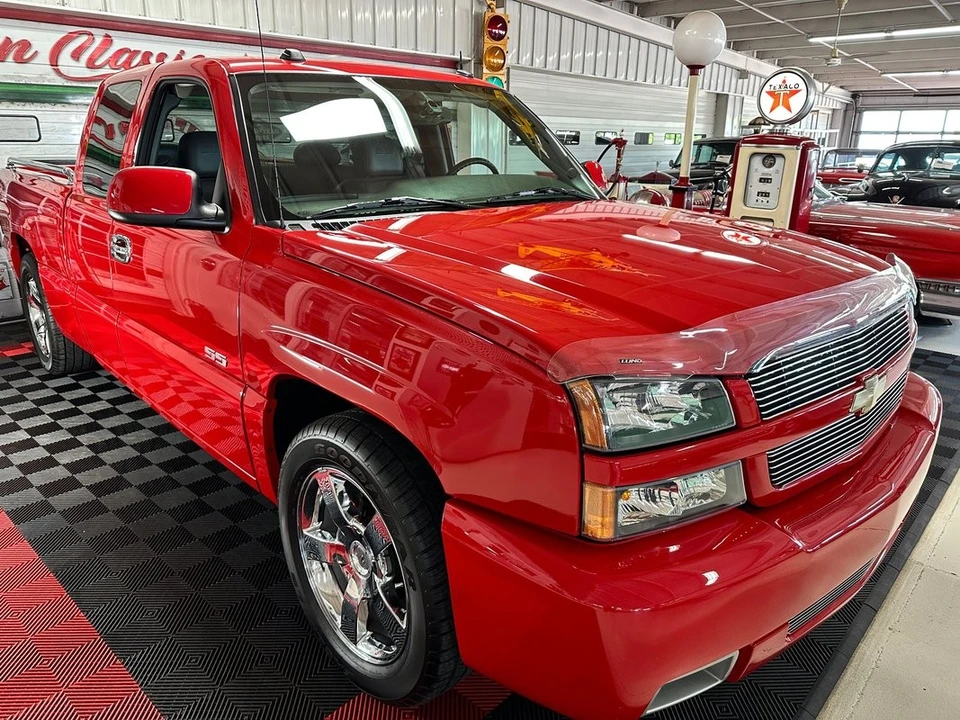 2004 Chevrolet Silverado 1st Gen - Image 2 of 21