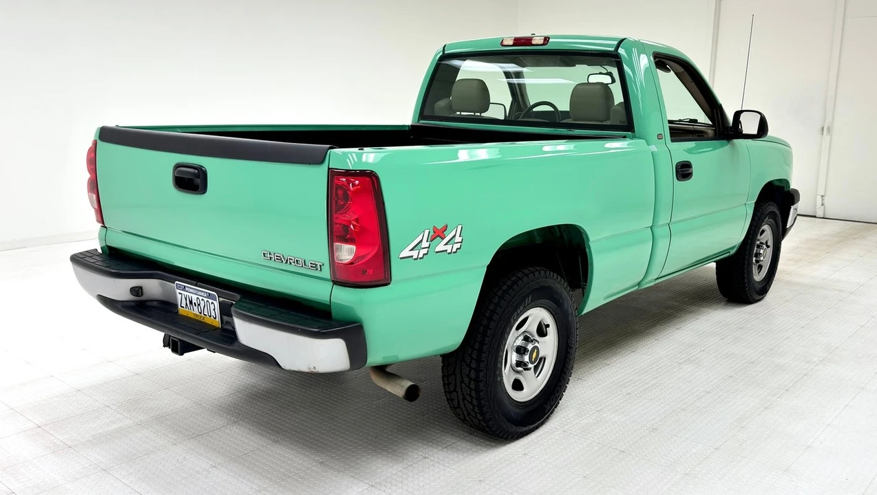 2004 Chevrolet Silverado 1st Gen - Image 5 of 12