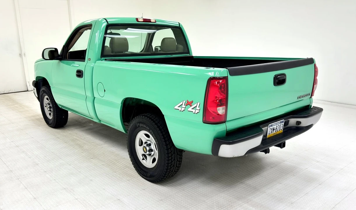 2004 Chevrolet Silverado 1st Gen - Image 3 of 12