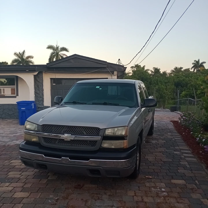 2004 Chevrolet Silverado 1st Gen - Image 2 of 5