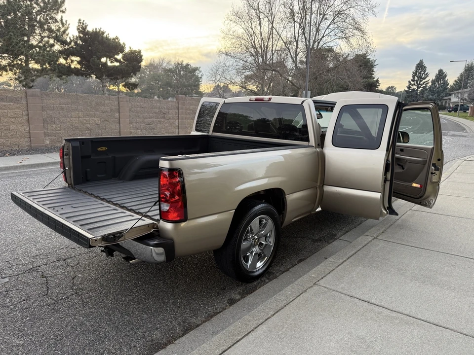 2004 Chevrolet Silverado 1st Gen - Image 12 of 21
