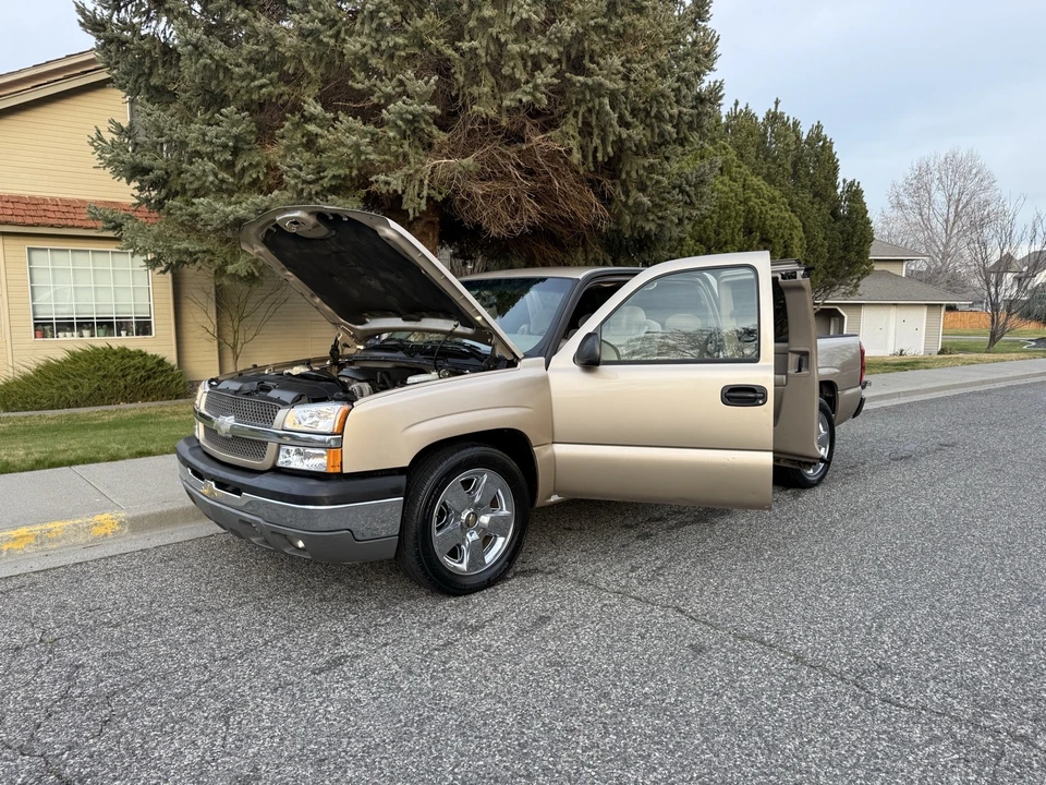 2004 Chevrolet Silverado 1st Gen - Image 8 of 21