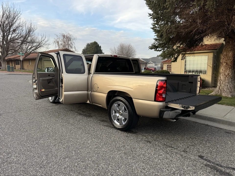 2004 Chevrolet Silverado 1st Gen - Image 10 of 21