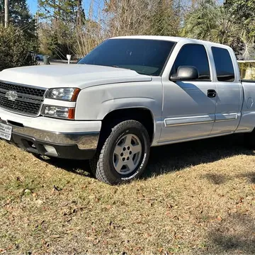 2004 Chevrolet Silverado 1500 Extended Cab LS