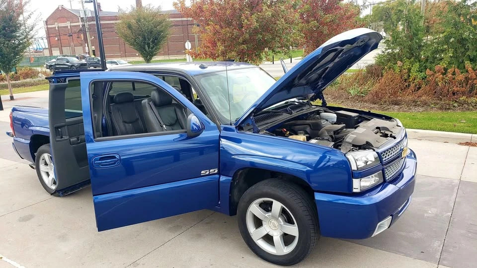 2004 Chevrolet Silverado 1st Gen - Image 4 of 21