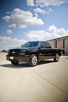 2004 Chevrolet Silverado 1500 Extended Cab SS Pickup 4D 6 1/2 ft