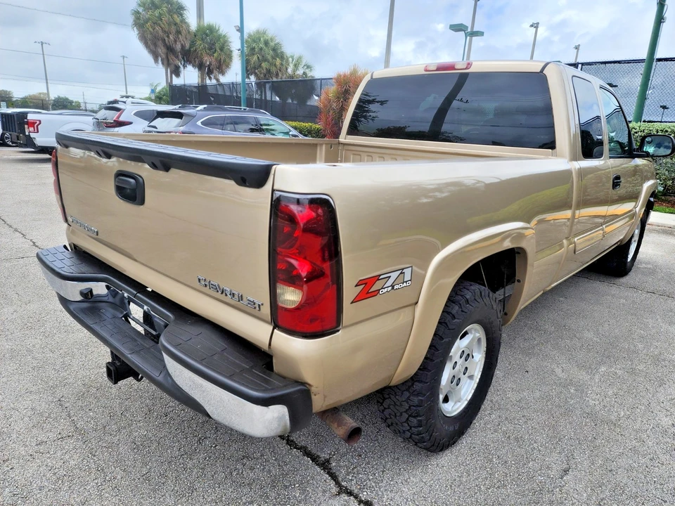 2004 Chevrolet Silverado 1st Gen - Image 18 of 21
