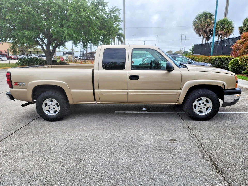 2004 Chevrolet Silverado 1st Gen - Image 17 of 21